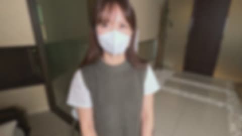 【无码・完全素人】32岁可爱又漂亮的单亲妈妈！渐渐地紧张和警戒心消失，被硬梆梆的肉棒狠狠地干到高潮！ FC2-PPV-4792623